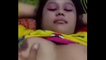 Секс ролики девушка с шикарными спелыми дыньками