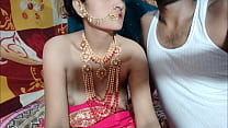 Гимнастка полизала свою вульву перед вебкамерой для достижения женского оргазма